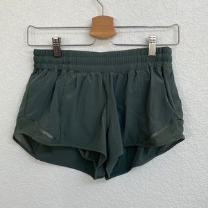 LULULEMON GREEN SHORTS